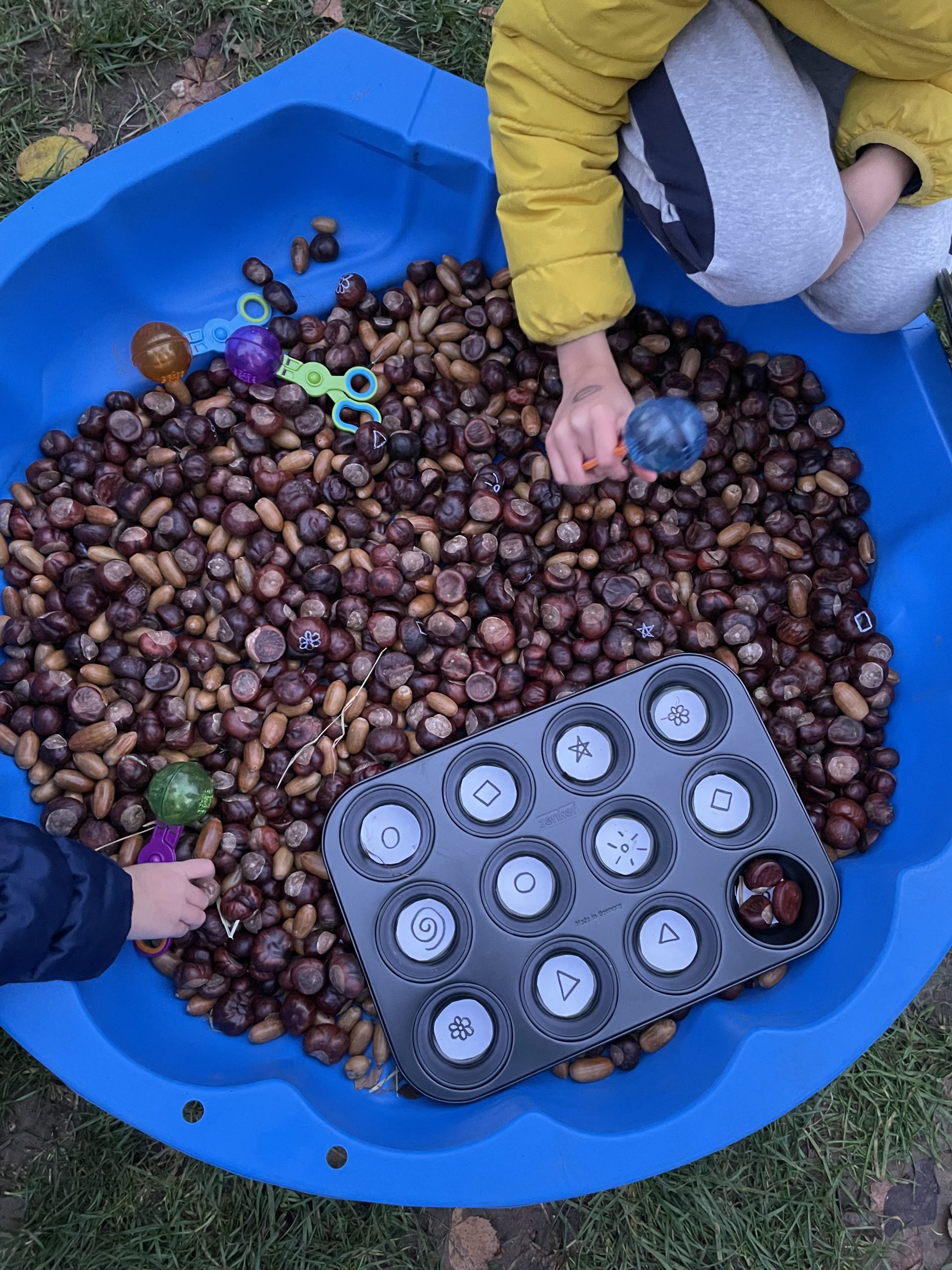 Spielstationen auf dem Jägerhof