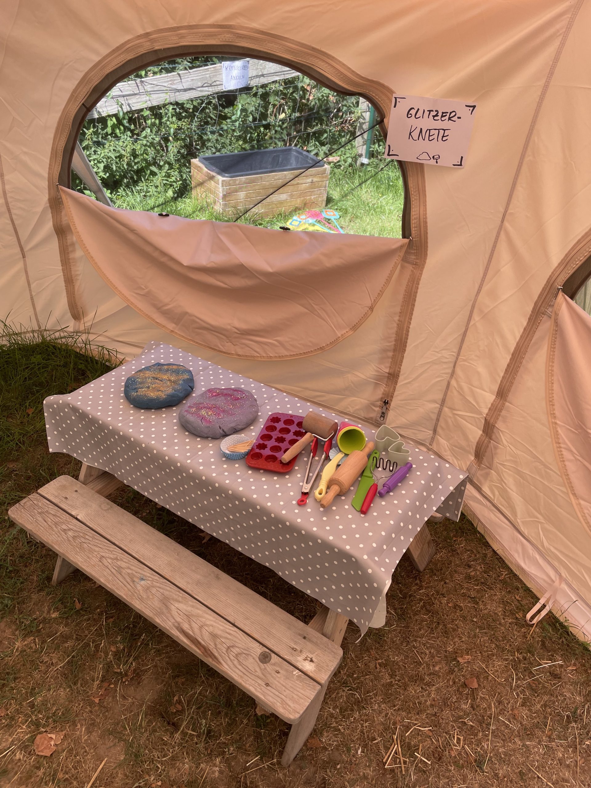 Kreative Station im Freien